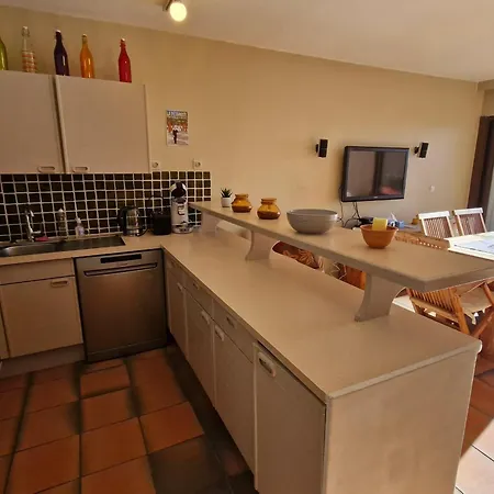 4 Pieces Avec Piscine Et Garage A - Fr-1-780-44 Appartement Sainte-Maxime